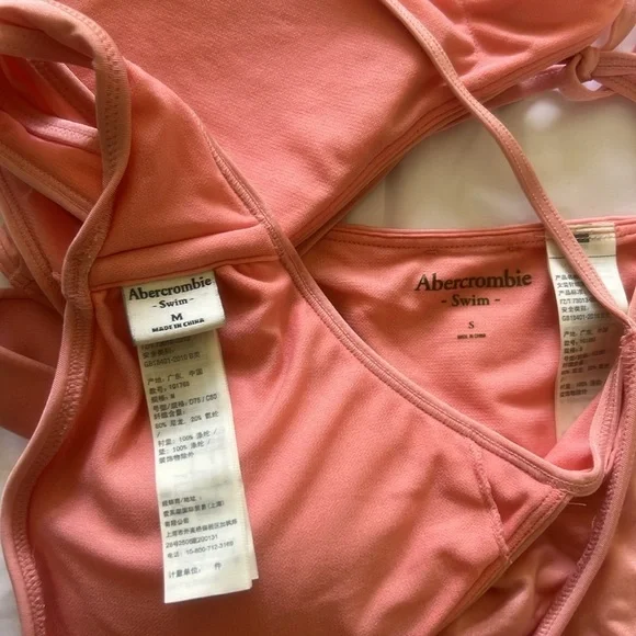 Abercrombie & Fitch bathing suit - Picture 8 of 8